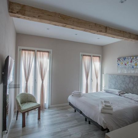 Lanterna Room&Breakfast Carpi Exterior foto