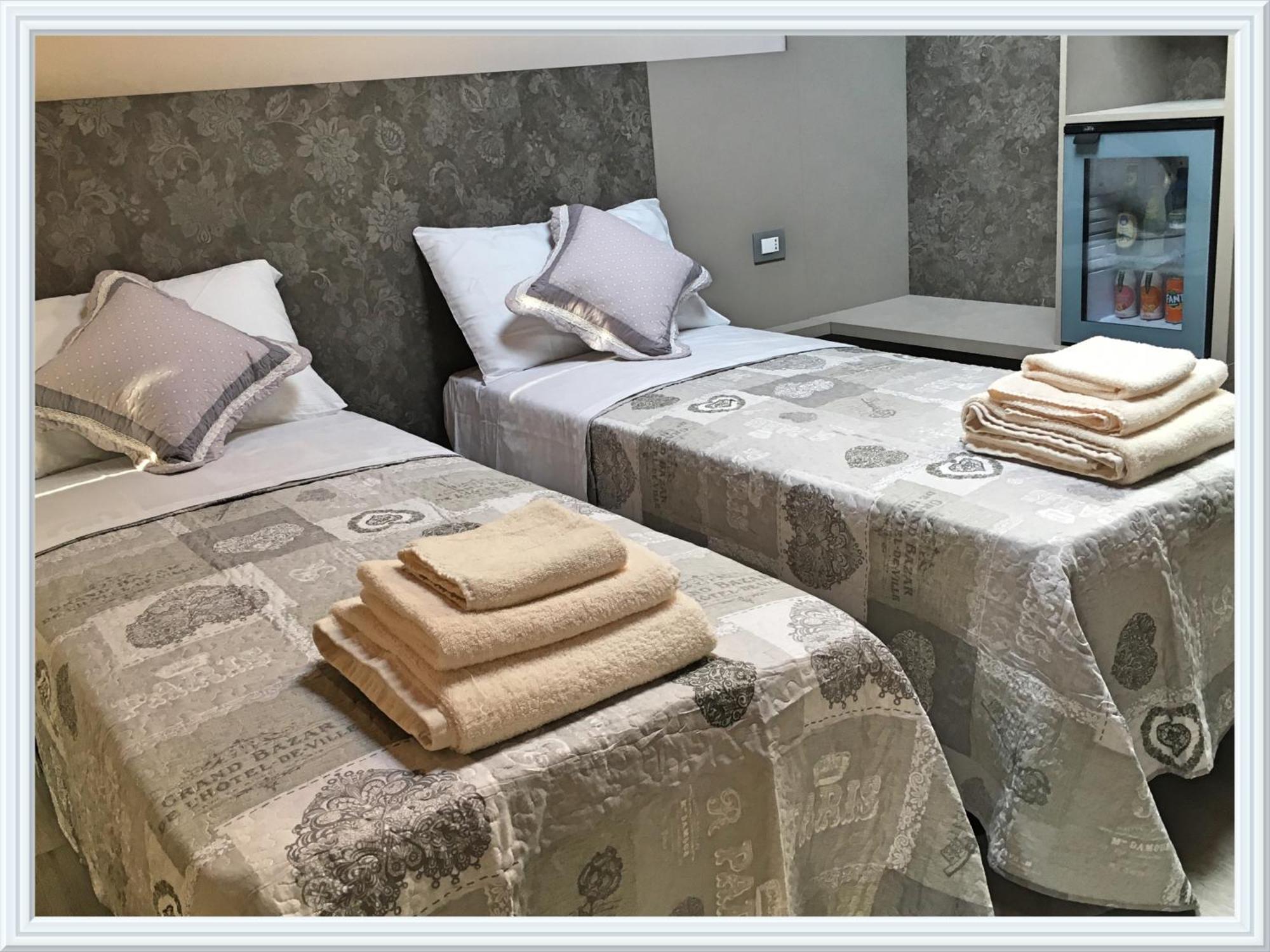 Lanterna Room&Breakfast Carpi Exterior foto